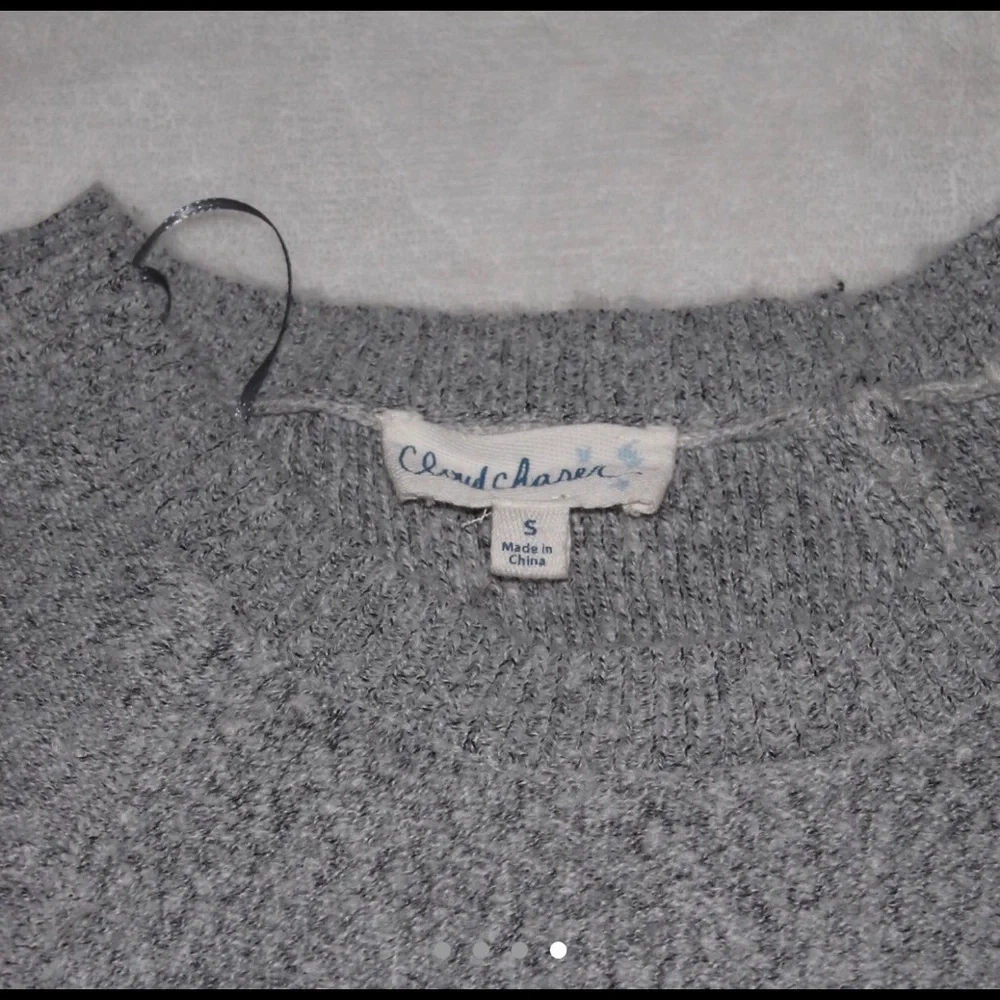 FLORAL SWEATER - Picture 3 of 4